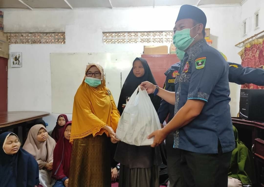 Karang Taruna Provinsi Sumatera Salurkan Bantuan di HUT Ke 61