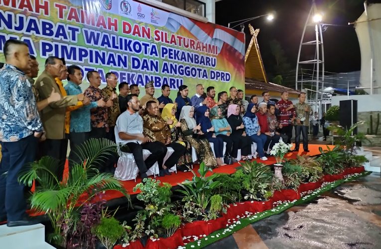 Bangkit Bersinergi ; Pj. Wako Pekanbaru, Pimpinan dan Anggota DPRD Kota Pekanbaru Jalin Silaturahmi