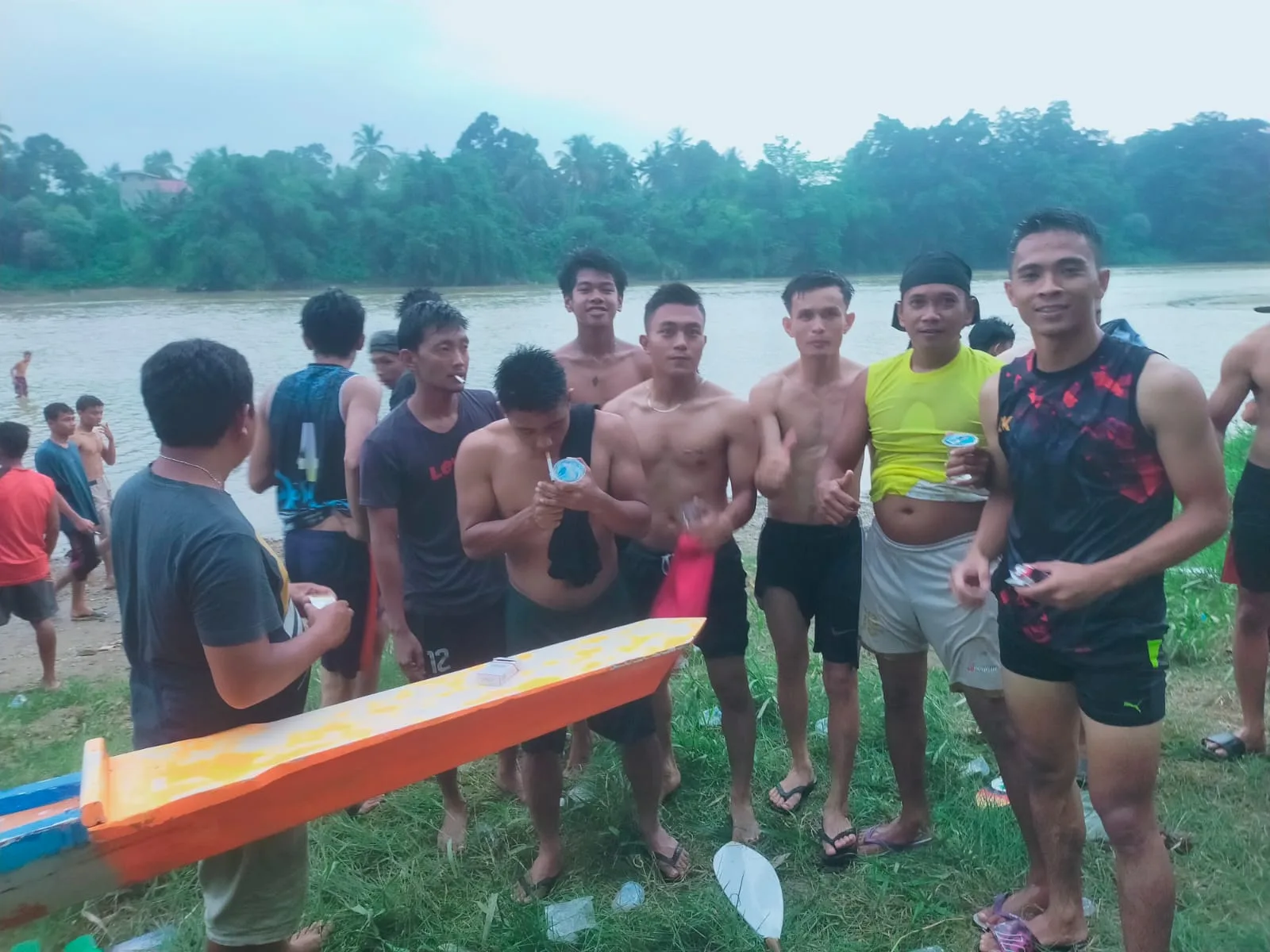 Jelang Agustus Pemuda Pulau Godang Kari Latihan Pacu Jalur
