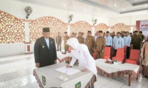 Dr.Yeni Dwi.Putri Anto Resmi Dilantik Sebagai Ketua Dekranasda Rokan Hulu 2025-2030.